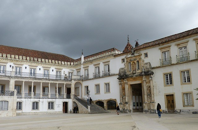 universidade-de-coimbra.jpg